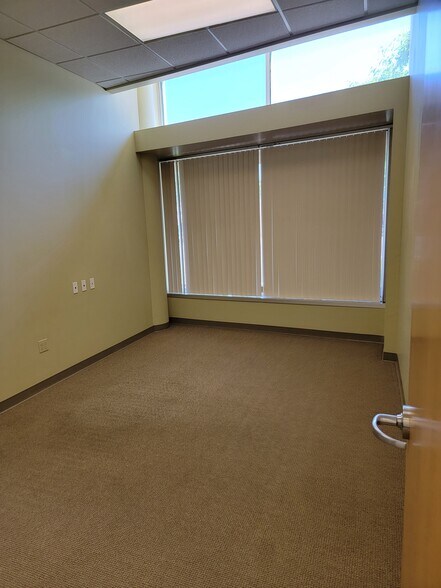 More Photos Of 2277 Watt Ave, Sacramento Office For Lease