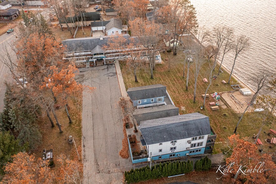 More Photos Of 104 W Houghton Lake Dr, Prudenville Hotel For Sale