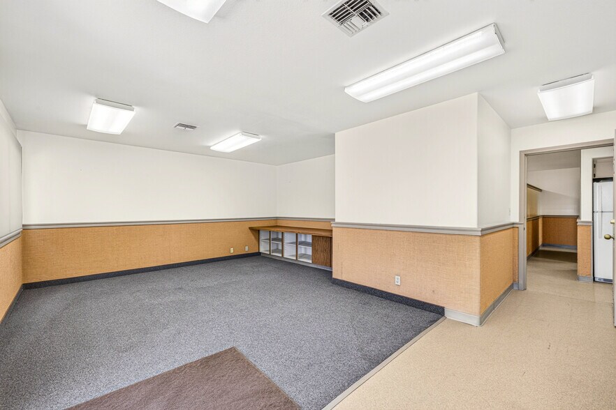 More Photos Of 3716 E Idaho St, Elko Office Residential For Lease