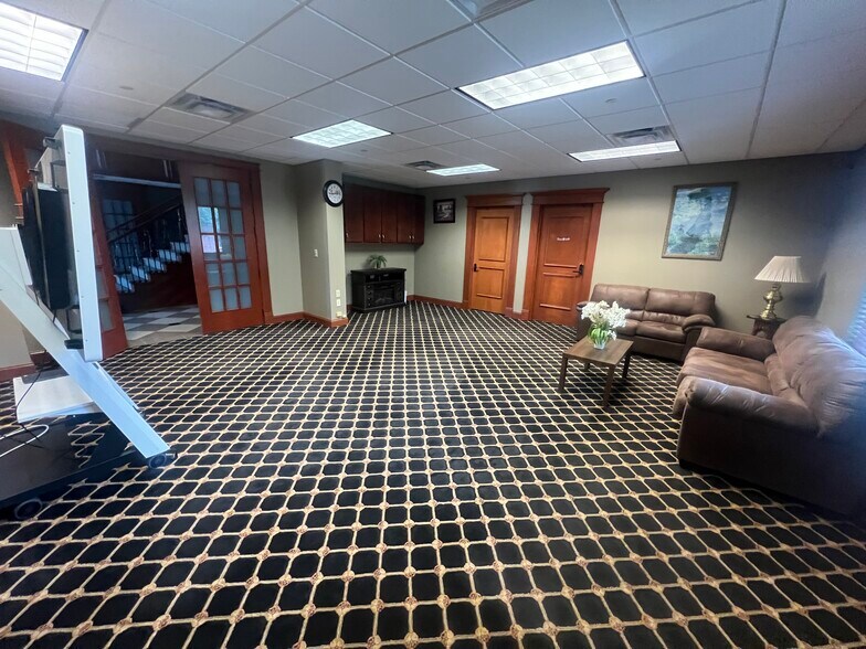 More Photos Of 8600 Transit Rd, East Amherst Medical For Lease