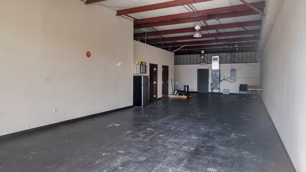 More Photos Of 1733 Benbow Ct, Apopka Warehouse For Lease