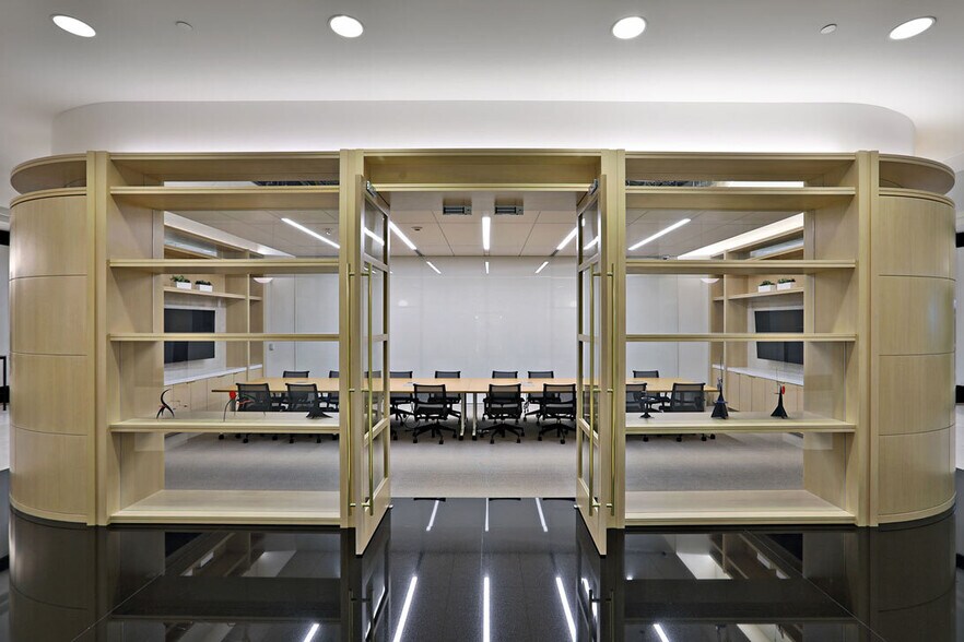 More Photos Of 1111 Brickell Ave, Miami Office For Lease