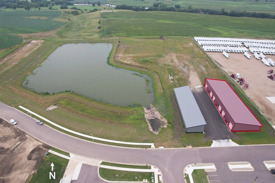 More Photos Of 308 N Heritage Rd, Brandon Warehouse For Sale