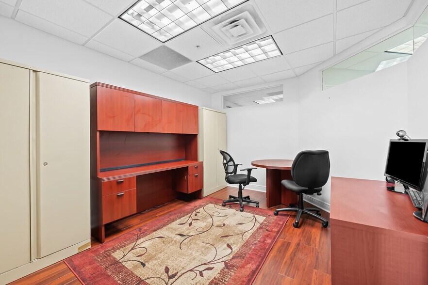 More Photos Of 3020 NE 32nd Ave, Fort Lauderdale Apartments For Sale