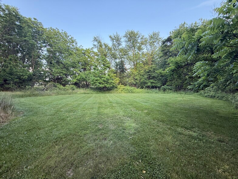 More Photos Of 1440 Bethlehem Pike, North Wales Freestanding For Sale