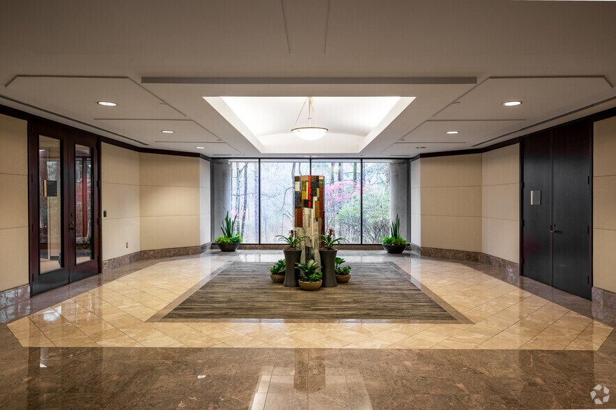 More Photos Of 22 Inverness Center Pky, Birmingham Office For Lease