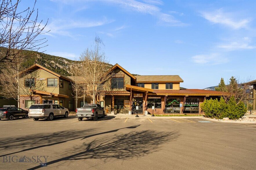 More Photos Of 32 Market Pl, Big Sky Medical For Sale