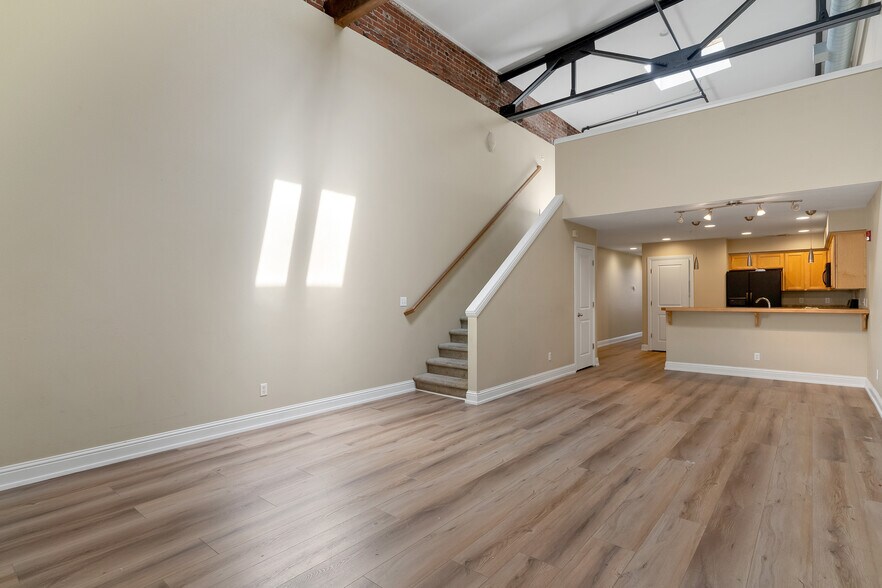 More Photos Of 145 Liberty St NE, Salem Apartments For Sale