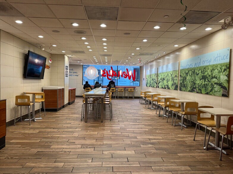 More Photos Of 85 Nassau St, New York Storefront Retail Residential For Lease