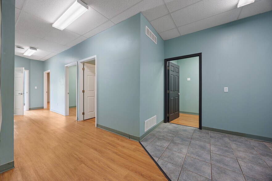 More Photos Of 673 Morganza Rd, Canonsburg Storefront Retail Office For Lease