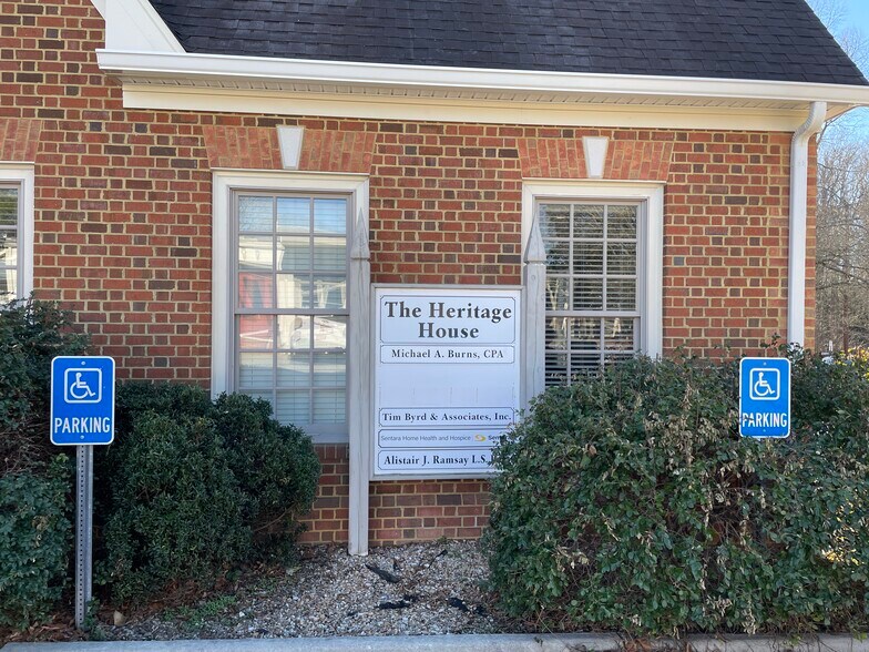 More Photos Of 7319 Martin St, Gloucester Office For Sale