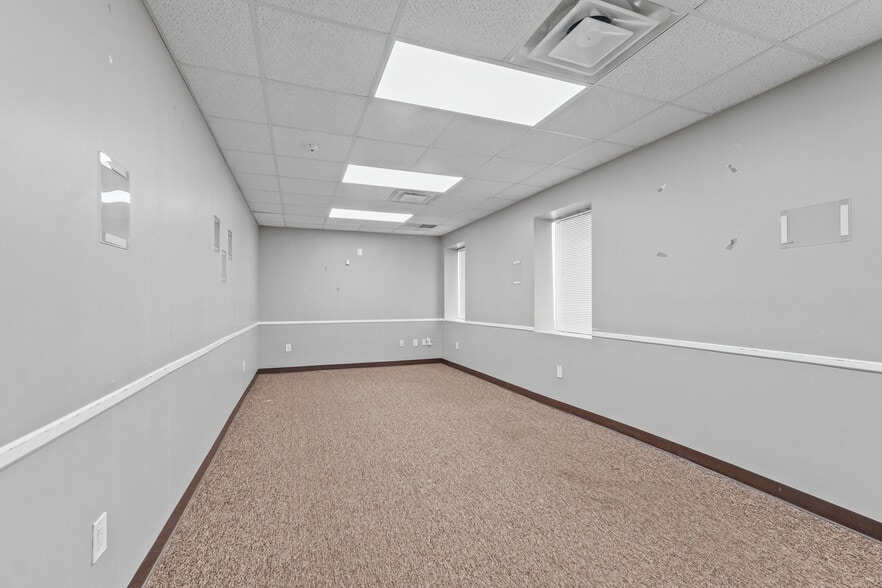 More Photos Of 495 Central Ave, Seekonk Medical For Lease