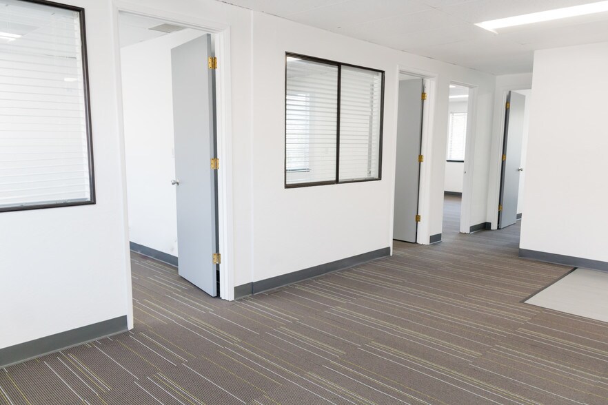 More Photos Of 586 N 1st St, San Jose Office Residential For Sale
