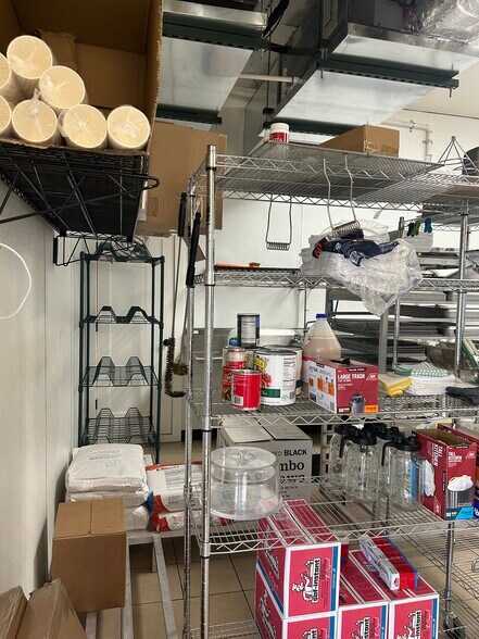 More Photos Of 50 S Forest Ave, Hartwell Storefront For Sale