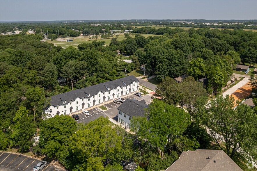 More Photos Of 1333 & 1339 W Mount Comfort Rd, Fayetteville Apartments For Sale