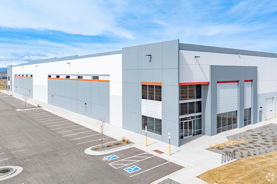 More Photos Of 11011 E 104th Ave, Henderson Distribution For Lease