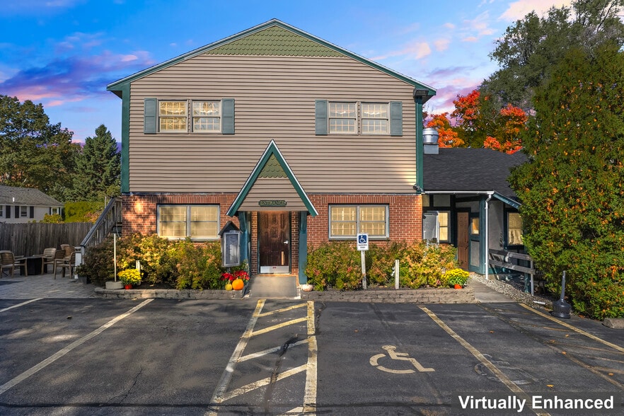 More Photos Of 52 Post Rd, Wells Restaurant For Sale