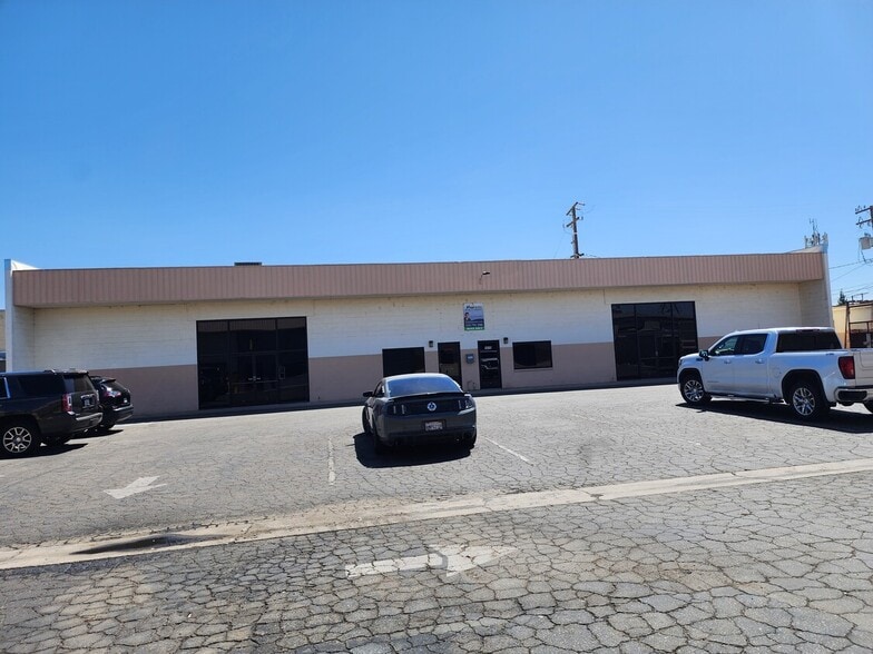 More Photos Of 1515 E Tulare Ave, Tulare Flex For Lease