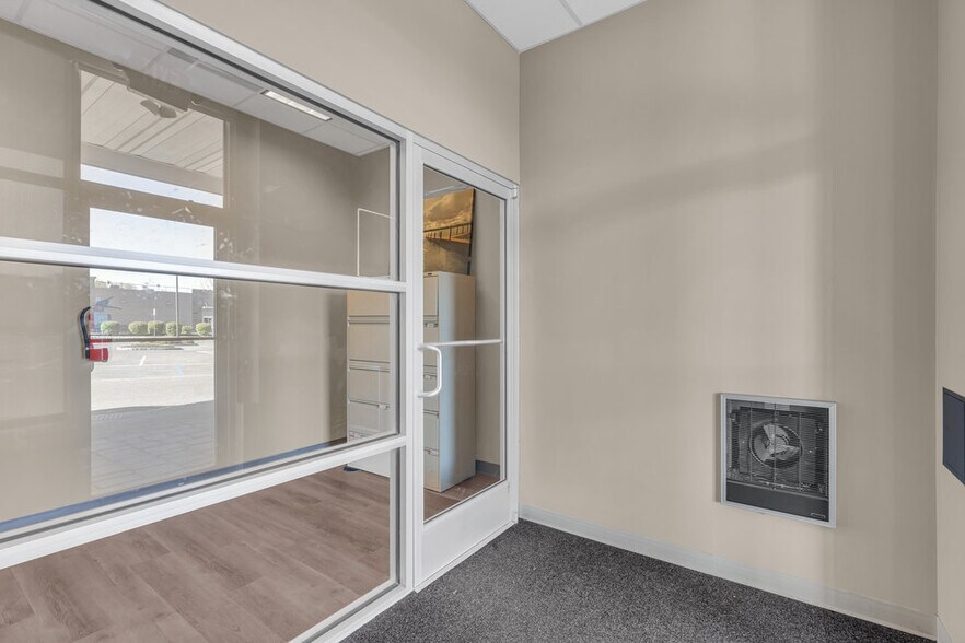 More Photos Of 355 N County Line Rd, Jackson Unknown For Lease