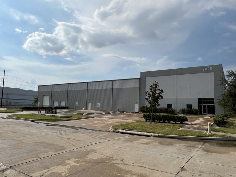 Primary Photo Of 7828 Columbia Dr, Katy Warehouse For Lease