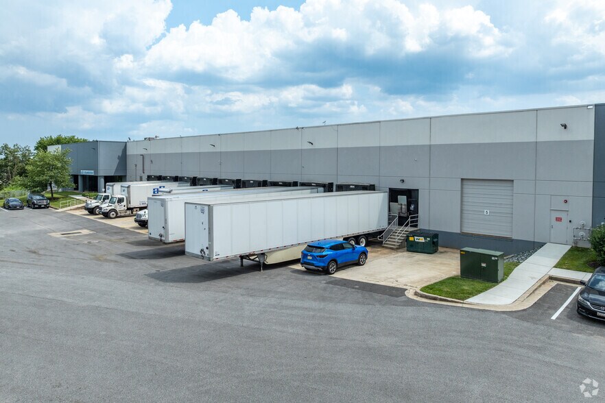 More Photos Of 8257 Patuxent Range Rd, Jessup Warehouse For Lease