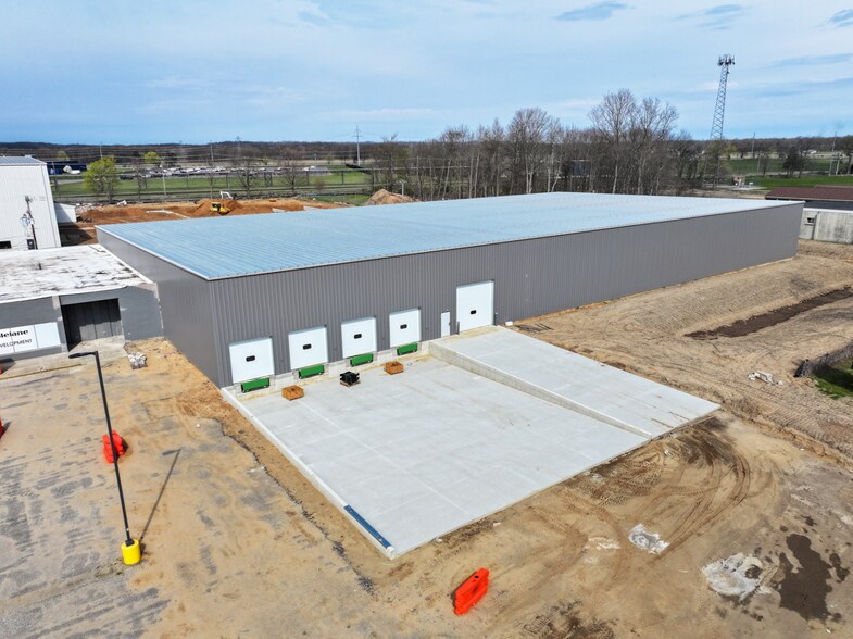 Primary Photo Of 1100 N Main St, Three Rivers Manufacturing For Lease