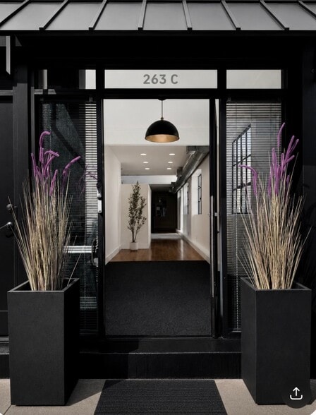 More Photos Of 263 Hatch Ln, Burlingame Office For Lease