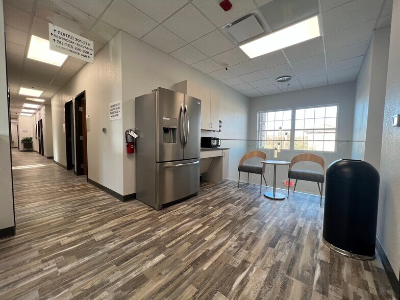 More Photos Of 771 E Southlake Blvd, Southlake Coworking Space