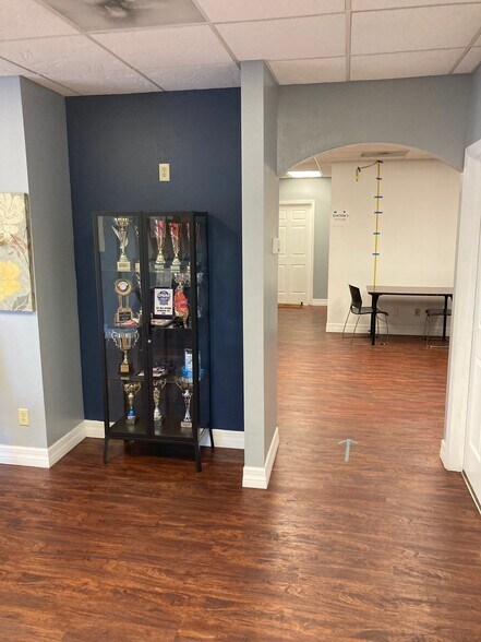 More Photos Of 21422 Carson Dr, Land O' Lakes Warehouse For Sale