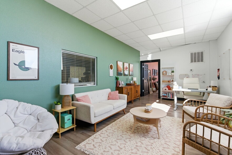 More Photos Of 10923 State Highway 176, Walnut Shade Office For Sale