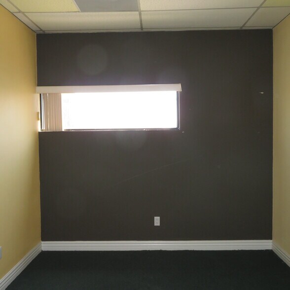 More Photos Of 17026-17030 E Cypress St, Covina Medical For Lease