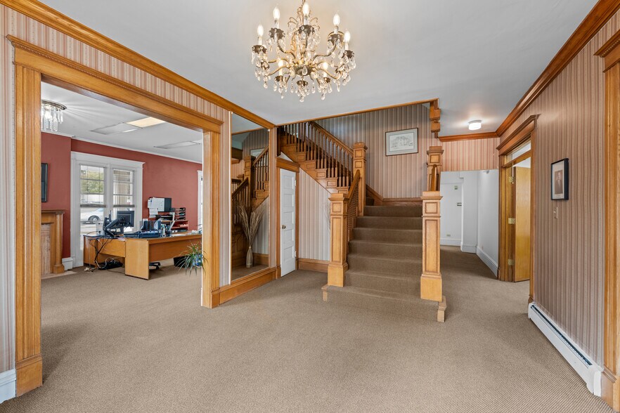 More Photos Of 851 Clarkson St, Denver Office For Sale