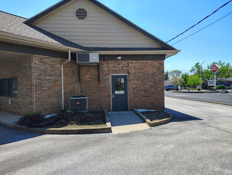 More Photos Of 1210 Celina Rd, Saint Marys Office For Sale