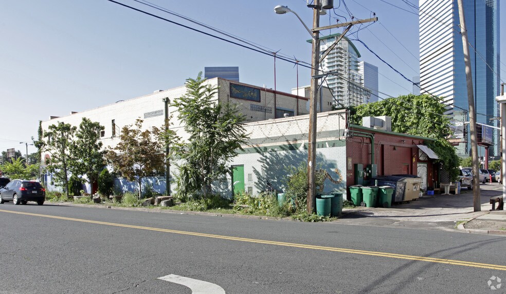 More Photos Of 2195-2199 California St, Denver Restaurant For Sale