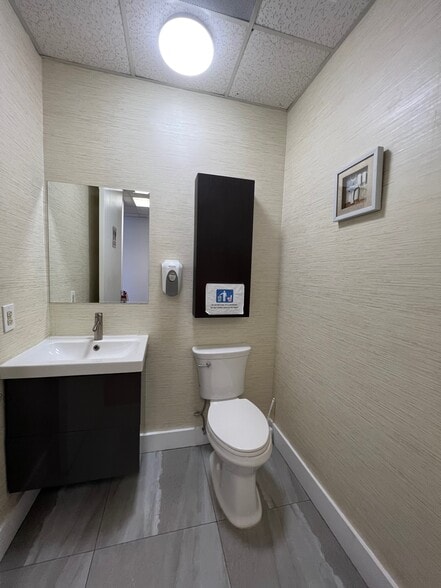 More Photos Of 20101-20161 NE 16th Pl, Miami Loft Creative Space For Sale