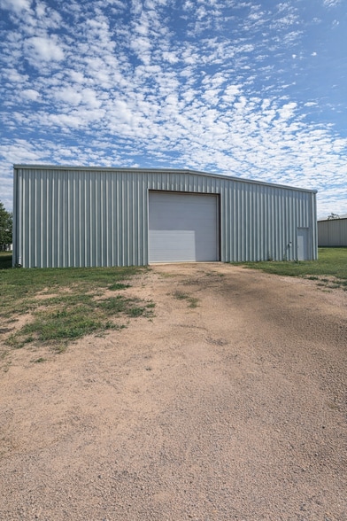 Primary Photo Of 35801 Pacific Ave, Galeton Warehouse For Sale