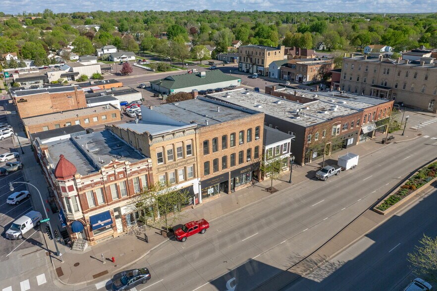 More Photos Of 216-218 S Minnesota Ave, Saint Peter Apartments For Sale