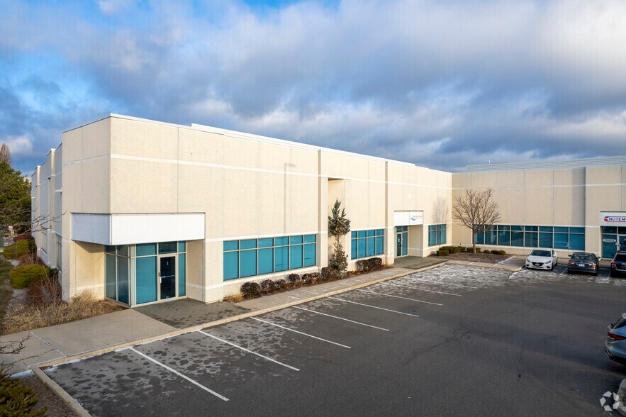 Primary Photo Of 3535 Laird Rd, Mississauga Warehouse For Lease