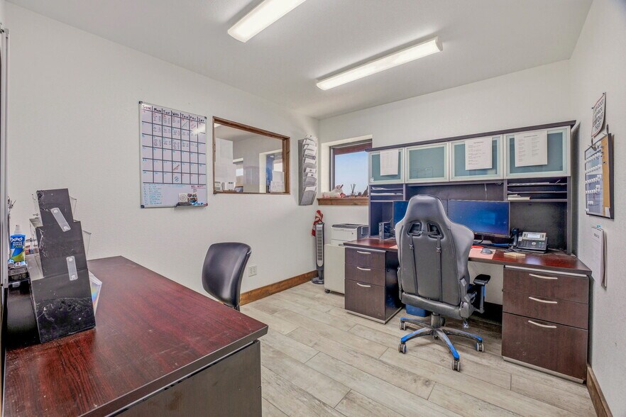 More Photos Of 4610 E Highway 199, Springtown General Retail For Sale