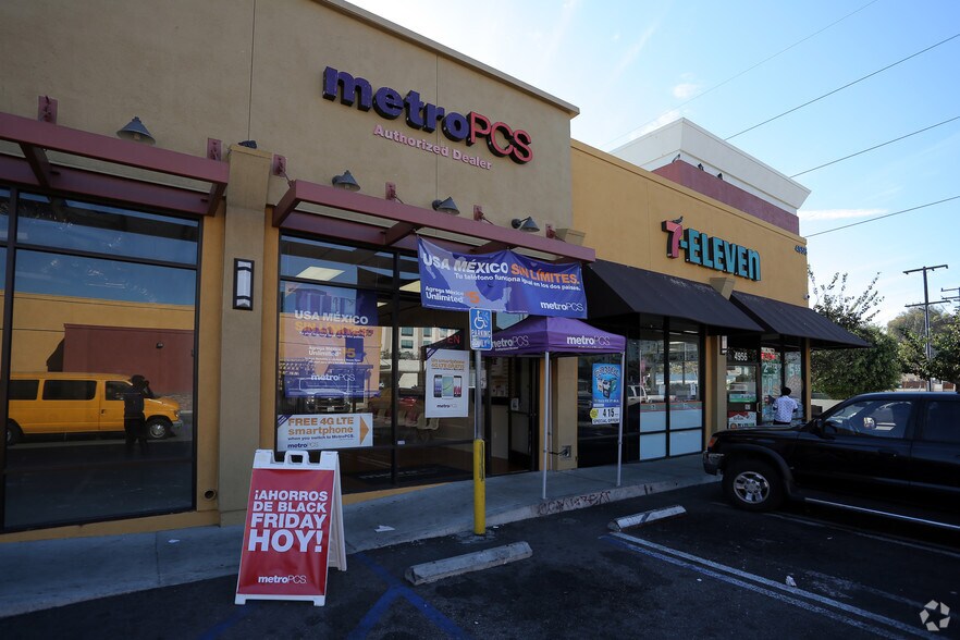 More Photos Of 4956 W Century Blvd, Inglewood Freestanding For Lease