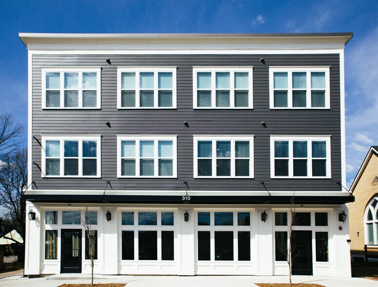 More Photos Of 310 Holcomb St, Springdale General Retail For Lease