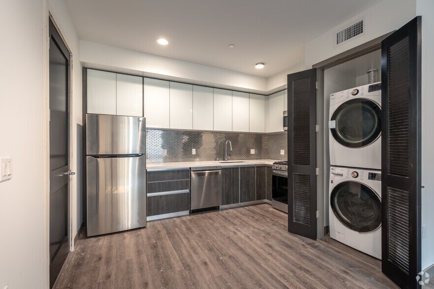 More Photos Of 552 N Hobart Blvd, Los Angeles Apartments For Sale