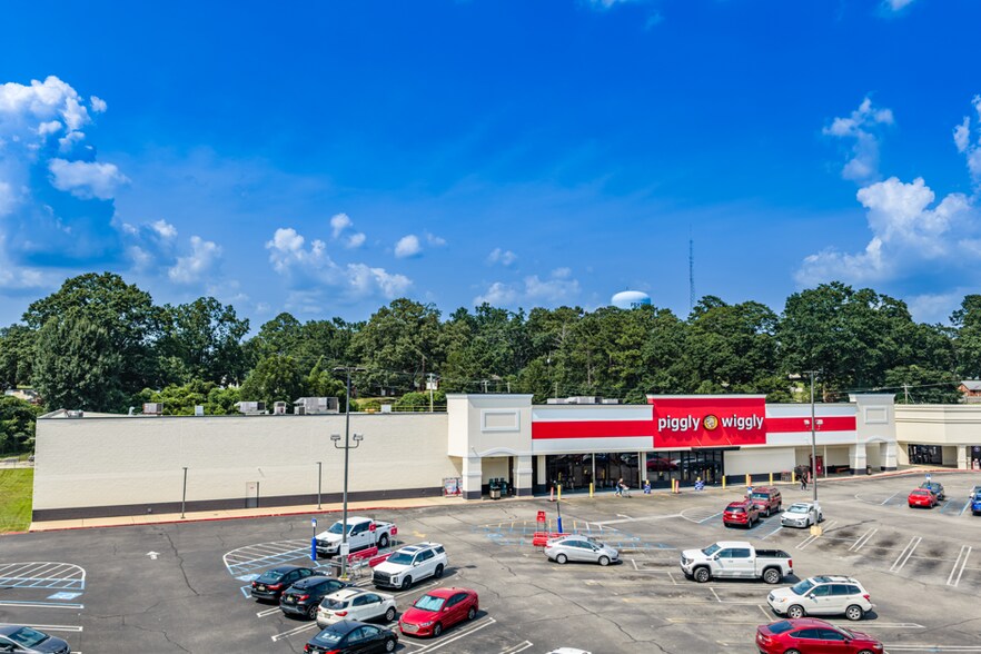 More Photos Of 701 E Main St, Prattville Supermarket For Sale