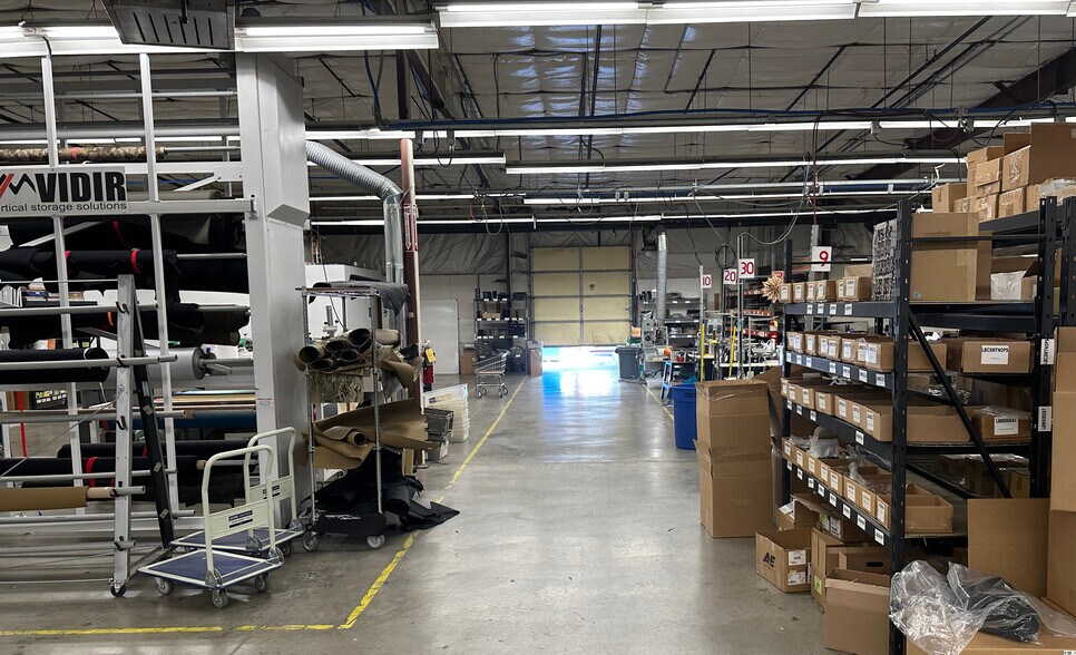 More Photos Of 2925-2929 S Cole Rd, Boise Warehouse For Lease