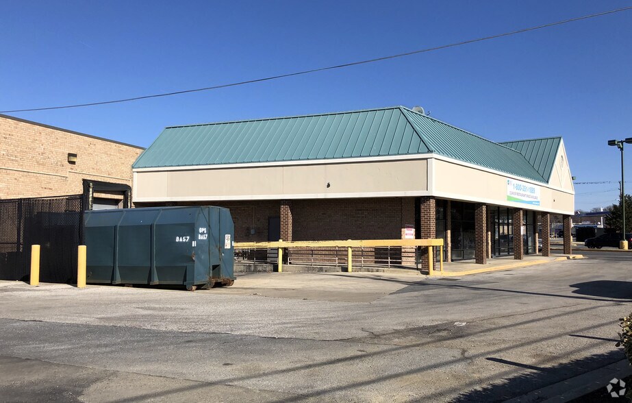 More Photos Of 6151-6153 Livingston Rd, Oxon Hill Storefront For Lease