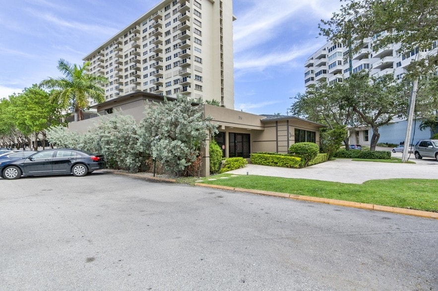 More Photos Of 316 Sunset Dr, Fort Lauderdale Office For Lease