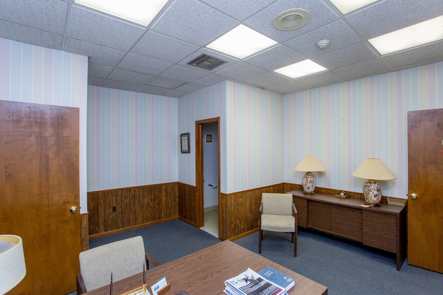 More Photos Of 329 Lincoln Hwy, Fairless Hills Warehouse For Sale