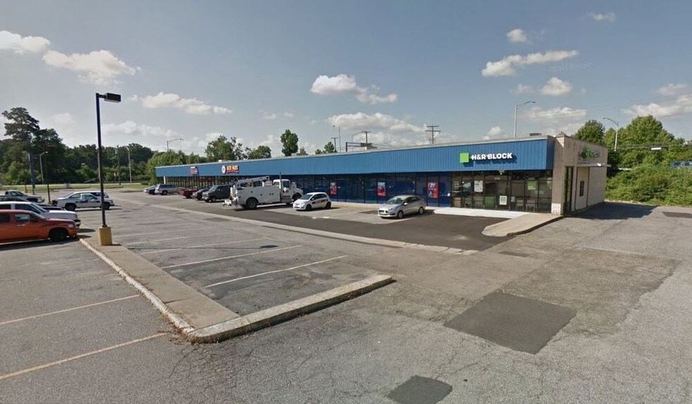 More Photos Of 2001 S Military Hwy, Chesapeake Storefront For Lease