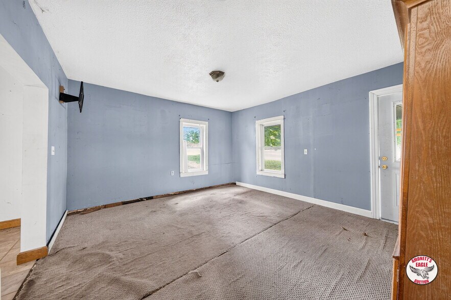 More Photos Of 2969 Moodyville Rd, Byrdstown General Retail For Sale