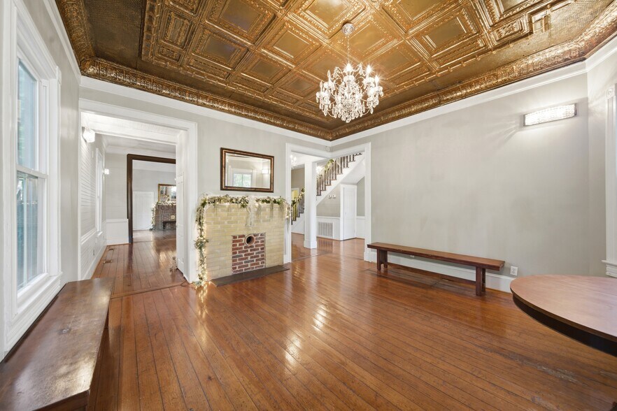 More Photos Of 7302 Woodrow St, Irmo Office Residential For Sale